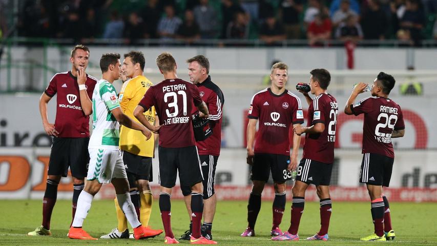 Nach dem 1:5-Debakel bei der SpVgg Greuther Fürth im 257. Frankenderby setzt es die nächste Abreibung für den 1. FC Nürnberg. Egal ob Redaktion, kicker oder unsere User, durch die Bank setzte es fast ausnahmslos schlechte Zensuren. Die Folge: Eine 4,6 als Durchschnittsnote.