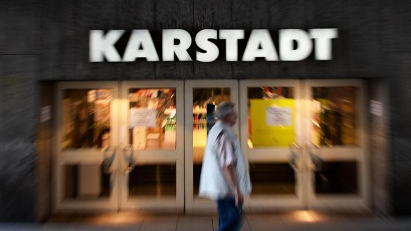 Warenhauskette Karstadt in der Krise: Hoffnung auf eine positive Wende nach dem Besitzerwechsel.