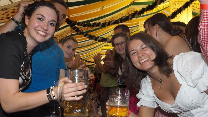 Weißenburg: 8000 Besucher feiern Kirchweih-Auftakt 