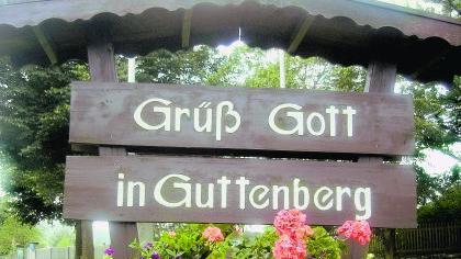 Fremde sind willkommen – und fallen auf. Denn in Guttenberg kennt jeder jeden – natürlich auch die Adelsfamilie.