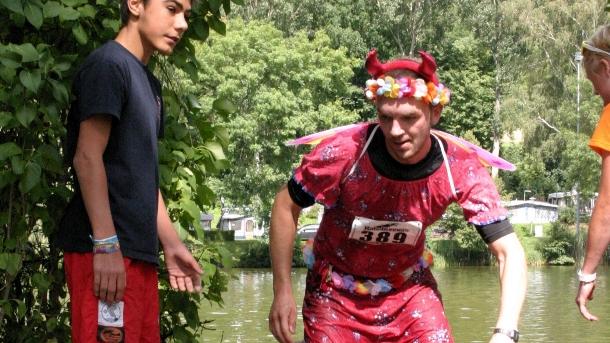 Durch Wasser und Stroh: Der Rats-Runners Kirchweihlauf