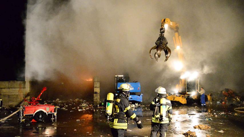 250.000 Euro Schaden bei Großbrand in Recycling-Anlage