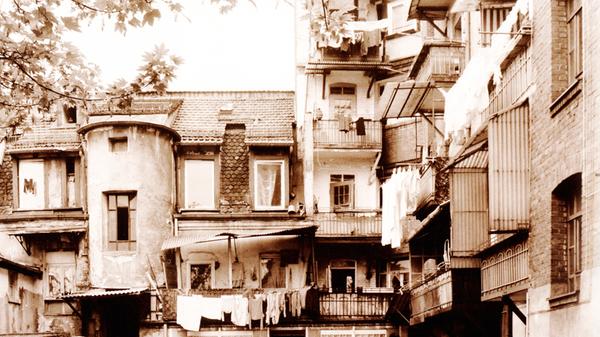 Die Hinterhöfe des Stadtteils waren schon immer Welten für sich.