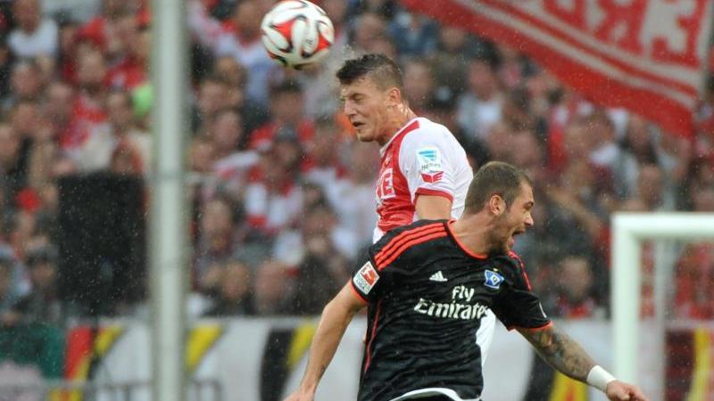 1. FC Köln holt beim Erstliga-Comeback 0:0 gegen Hamburg