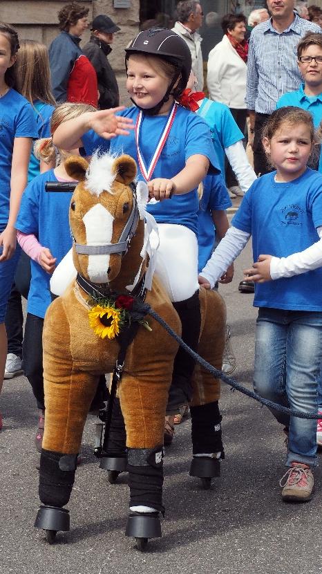 Auch die kleinen Teilnehmer des Festzuges hatten kreative Ideen für ihren Auftritt.