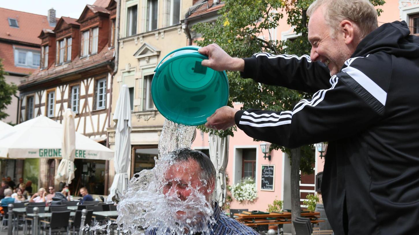 Ice Bucket Challenge: Kalte Dusche für Thomas Jung