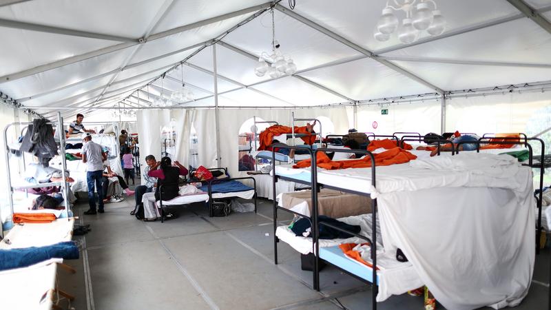Regierungspräsident fordert in Flüchtlingskrise Hilfe vom Bund