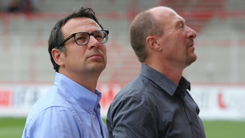 Nach Wochen voller Querelen und Nackenschläge scheinen sich Sportvorstand Martin Bader und Wolfgang Wolf, Leiter der Fußballabteilung zu fragen, wohin die Reise wohl gehen mag.