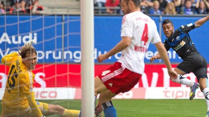 Schwacher HSV verliert gegen Aufsteiger Paderborn 0:3