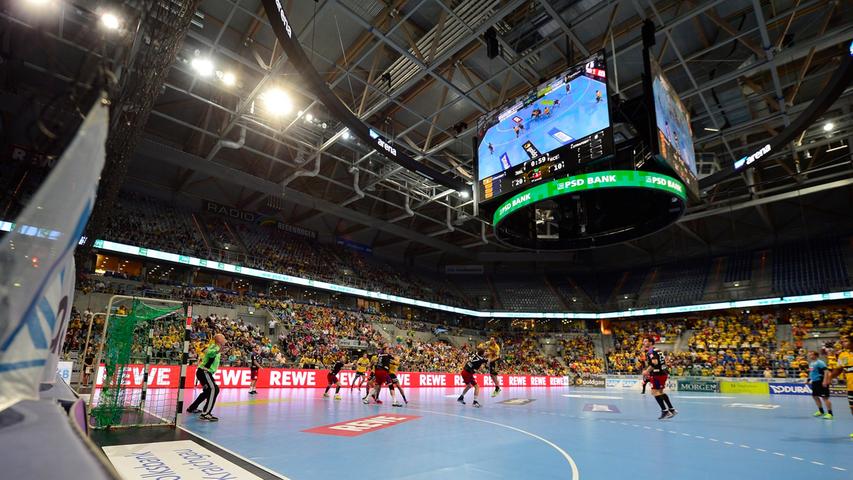Die Handball-Bundesliga ist ein hartes Pflaster. Das bekam der HC Erlangen bei den Rhein Neckar Löwen am Sonntag nochmal deutlich zu spüren. Wir haben die Bilder.