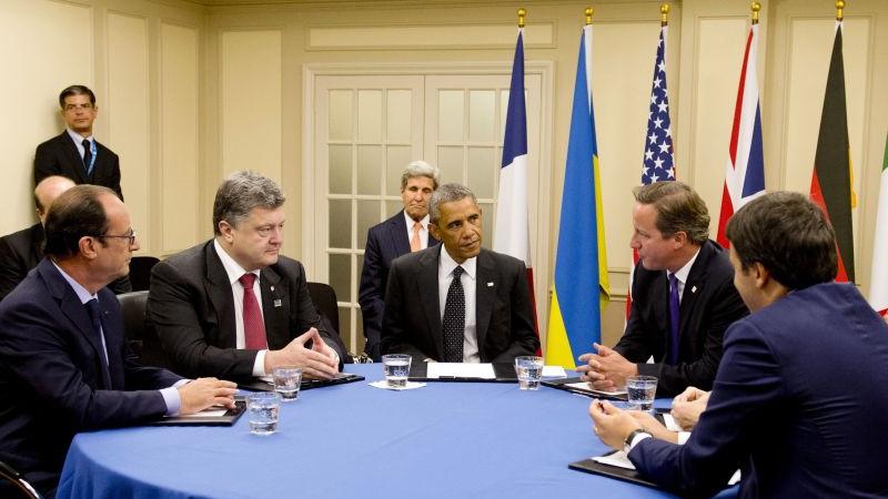 4. September 2014 : Abseits des Nato-Gipfels in Wales, auf dem vor allem um die Russland-Frage gerungen wurde, endlich eine positive Meldung: Poroschenko und die prorussischen Separatisten wollen am darauffolgenden Tag eine Waffenruhe in der Ostukraine vereinbaren.