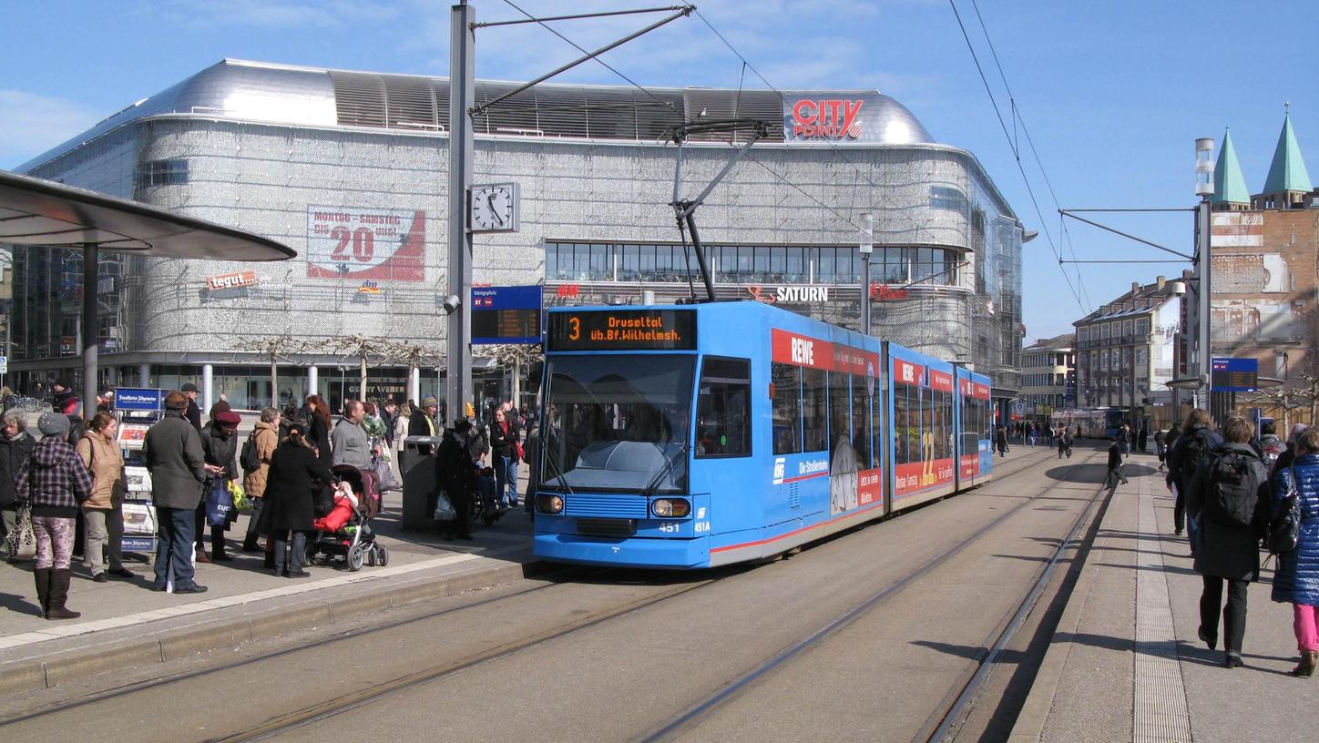 In Kassel gibt es bereits eine Stadt-Umlandbahn, in Herzogenaurach geht man nun in die Detailplanung.