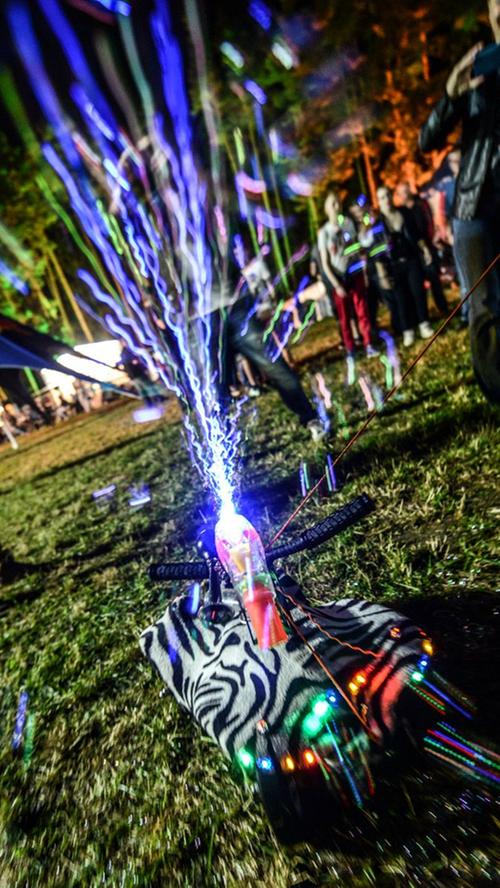 Echolot Festival: Bunte Lightshow und Beats im Grünen