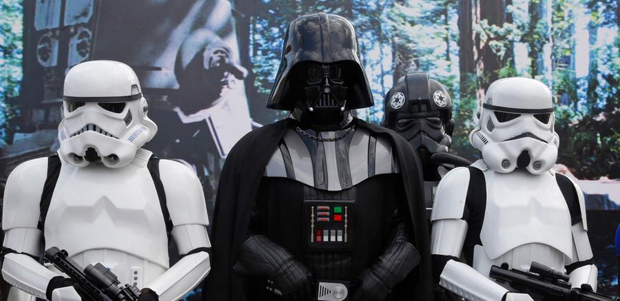Darth Vader und die Stormtroopers auf dem Herbstvolksfest