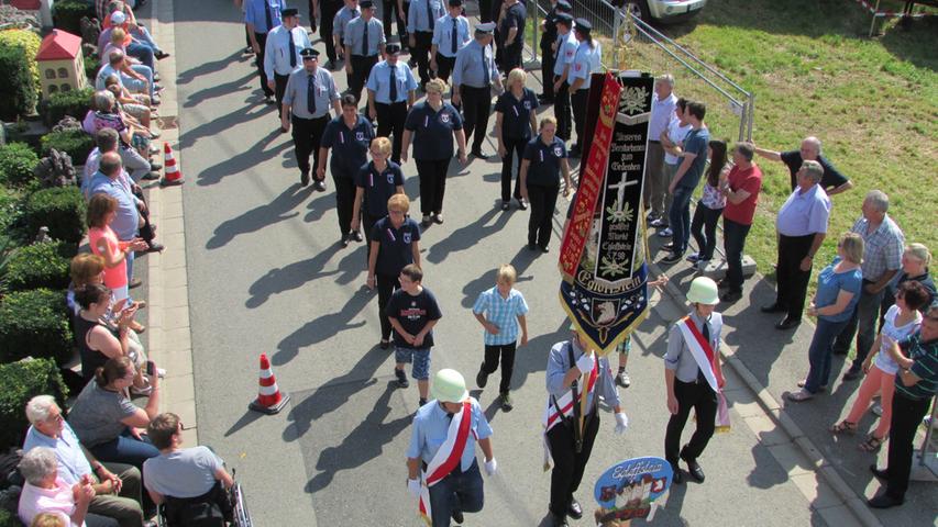 125 Jahre Freiwillige Feuerwehr Affalterthal mit Festzug gefeiert