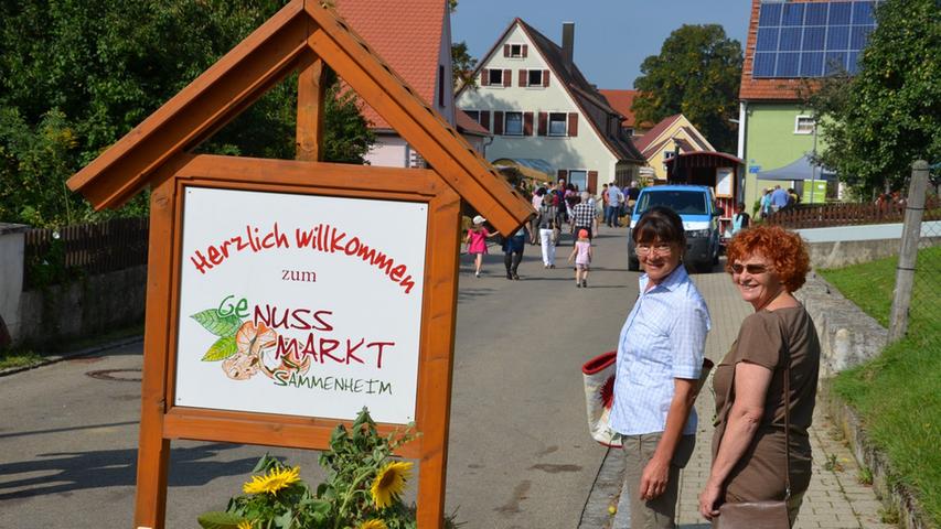 Einen genussvollen Sonntag haben mehr als 8000 Gäste beim „1. GeNussmarkt“ in Sammenheim verbracht. Von nah und fern strömten die Besucher bei spätsommerlichem Sonnenschein herbei, um das Debüt in dem schmucken Dorf auf Fuße des Gelben Bergs mitzuerleben.