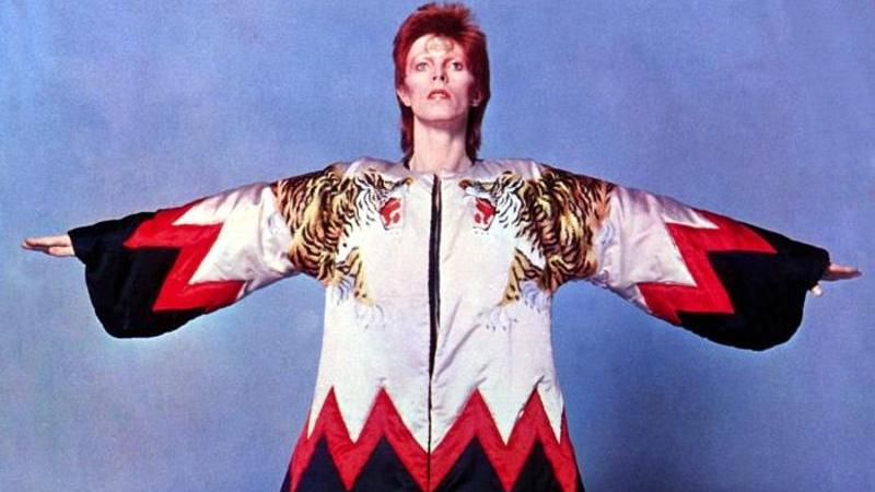 Schon Jahre vor seinem Tod mied Bowie die Öffentlichkeit. Er gab weder Konzerte noch Interviews. 2013 überraschte er mit seinem Comeback-Album "The Next Day" zu seinem 66. Geburtstag.
