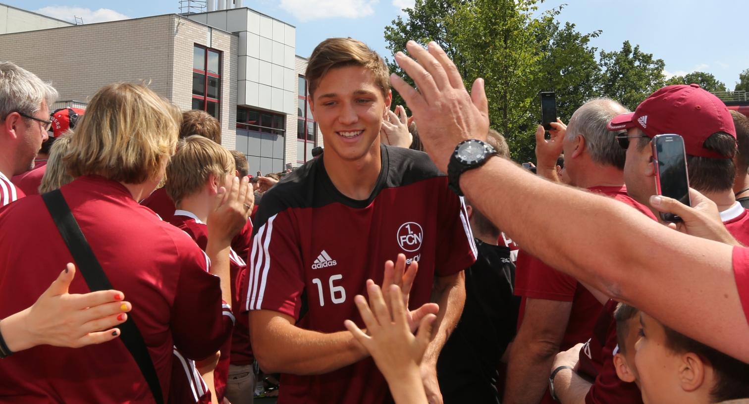 Einen wie ihn lieben die Club-Fans: Niklas Stark ist erst 20 Jahre alt, spielt aber schon sein halbes Leben für den FCN.