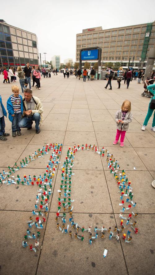 40.000 Playmobil-Figuren standen in acht Städten weltweit