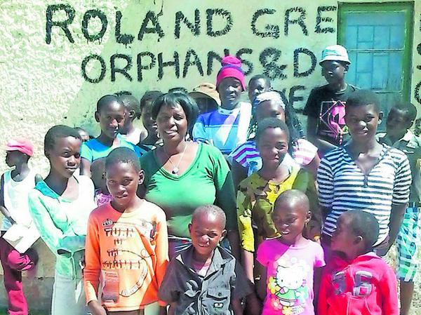 Mit dem Rad durch Afrika für die Waisen Namibias