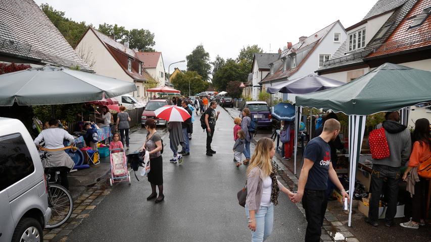 Tand und Trödel: Hofflohmarkt in Ziegelstein