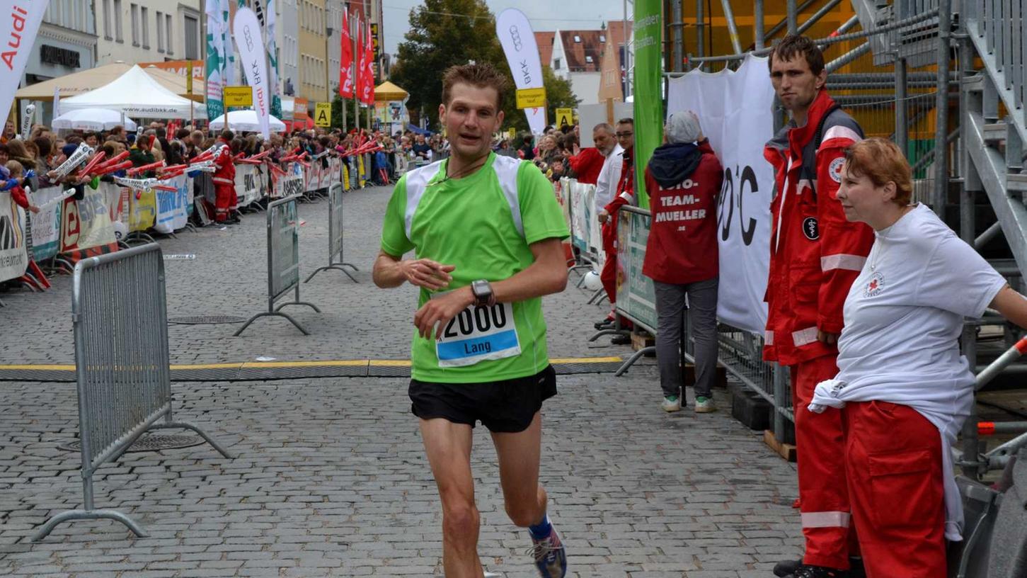 Beim Neumarkter Stadtmarathon siegte Michael Lang über 10,5 Kilometer.