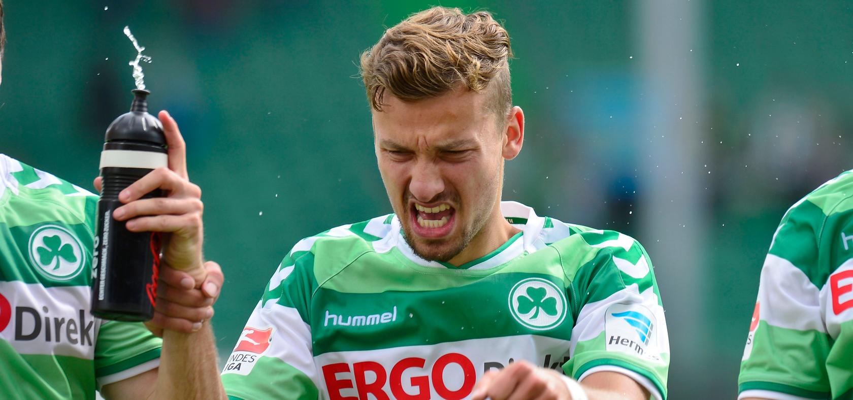 Autsch! Tom Weilandt musste am Mittwoch das Training abbrechen. Autsch! Tom Weilandt musste am Mittwoch das Training abbrechen.