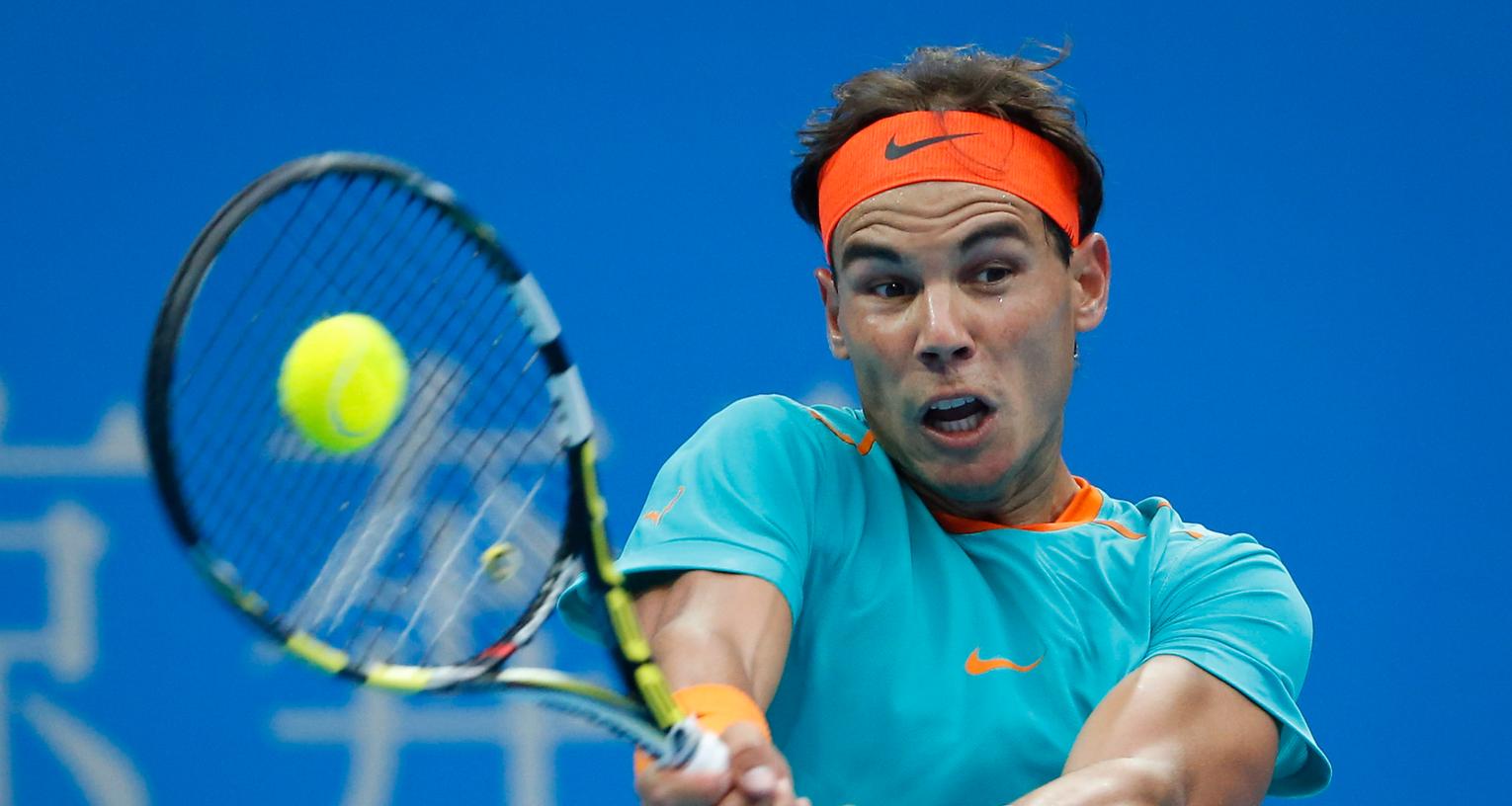 Bei seinem Comeback beim ATP-Turnier in Peking hat Rafael Nadal mit einem klaren 6:4, 6:0 gegen den Franzosen Richard Gasquet gewonnen.