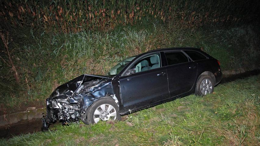 Passatfahrer übersieht Auto bei Goldmühl: Vater und Kind verletzt