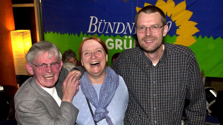 Zusammen mit Katharina Henig und Bernhard Kölbl feierte Jürgen Wolff im Jahr 2004 das 25. Jubiläum der Grünen in Nürnberg.