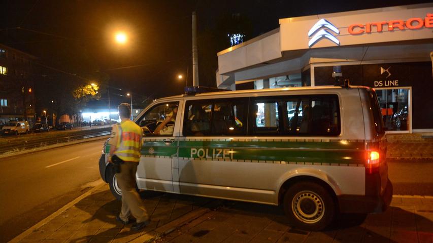 Von Tram eingeklemmt: Frau in Nürnberger Südstadt verletzt