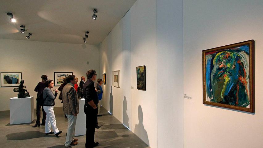 Bei der Eröffnung der Ausstellung waren zahlreiche Kunstbegeisterte gekommen, um sich dem Werk des Dänen zu widmen.