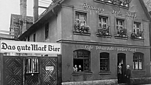 Die Brauerei Mack in der Ludwigstraße 4 (heute Par­fümerie Rotter), geschlossen 1950.