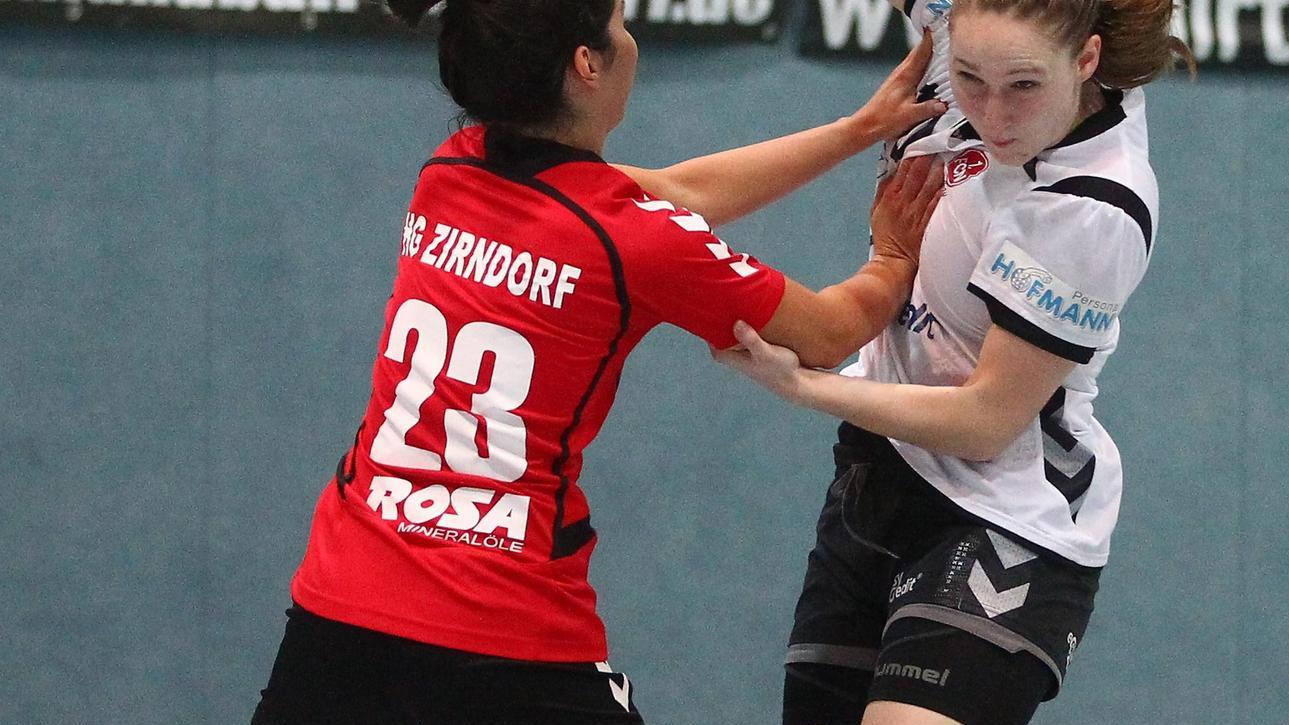Handball-Derbysieg: Zirndorf schlägt Club-Frauen