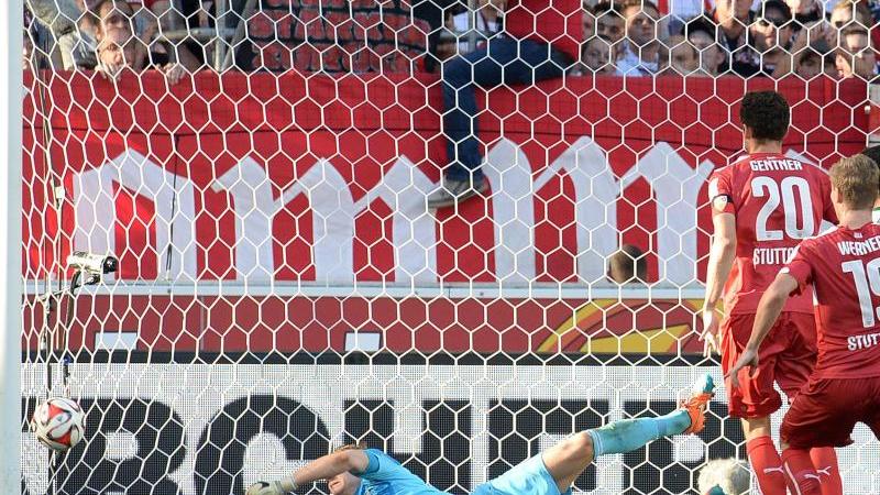 VfB dreht Partie gegen Bayer: 3:3 nach 0:3-Rückstand
