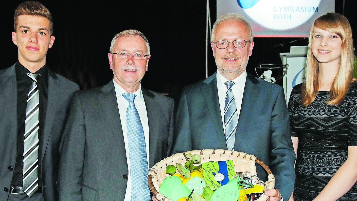 Gymnasium Roth: Rudolf Kleinöder ist jetzt ganz offiziell der Direktor