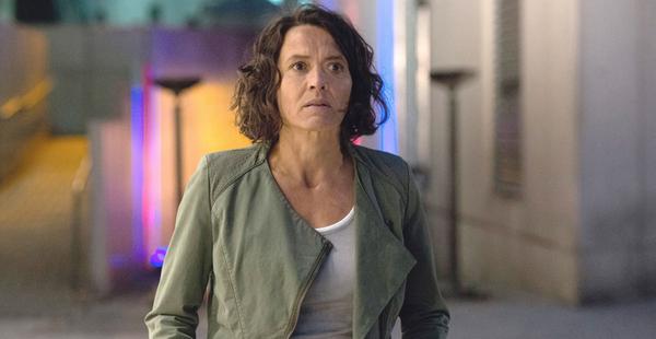 Lena Odenthal ist mit 29,6 Jahren die Dienstälteste aller Tatort-Kommissare. Sie ermittelt in Ludwigshafen bekäme dafür 4380 Euro brutto im Monat.