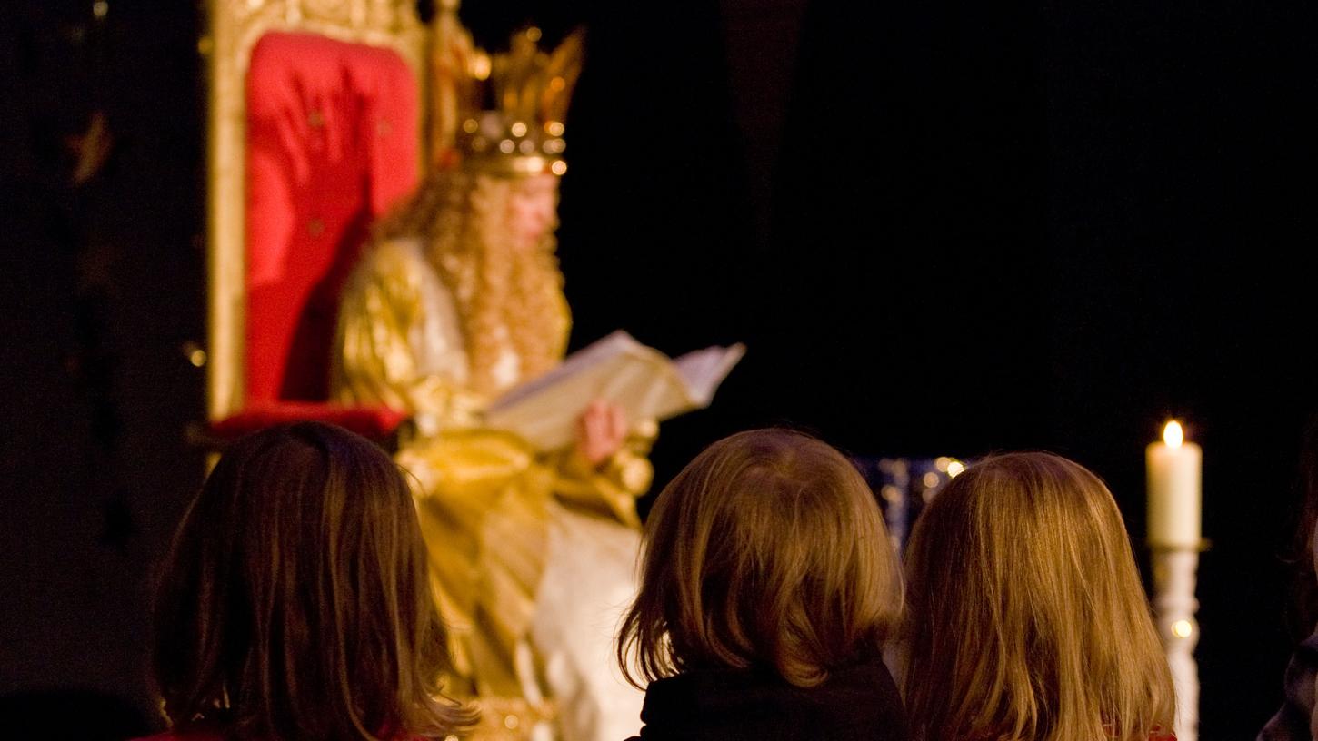 How is the Nuremberg Christkind chosen? How is the Nuremberg Christkind chosen?