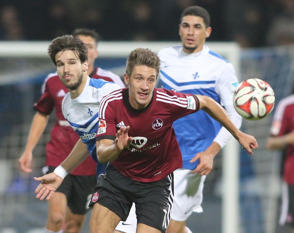 In der Hinrunde war Club-Angreifer Jakub Sylvestr den Darmstädtern nur selten einen Schritt voraus. Beim Wiedersehen in Nürnberg soll's aus FCN-Sicht besser laufen. In der Hinrunde war Club-Angreifer Jakub Sylvestr den Darmstädtern nur selten einen Schritt voraus. Beim Wiedersehen in Nürnberg soll's aus FCN-Sicht besser laufen.