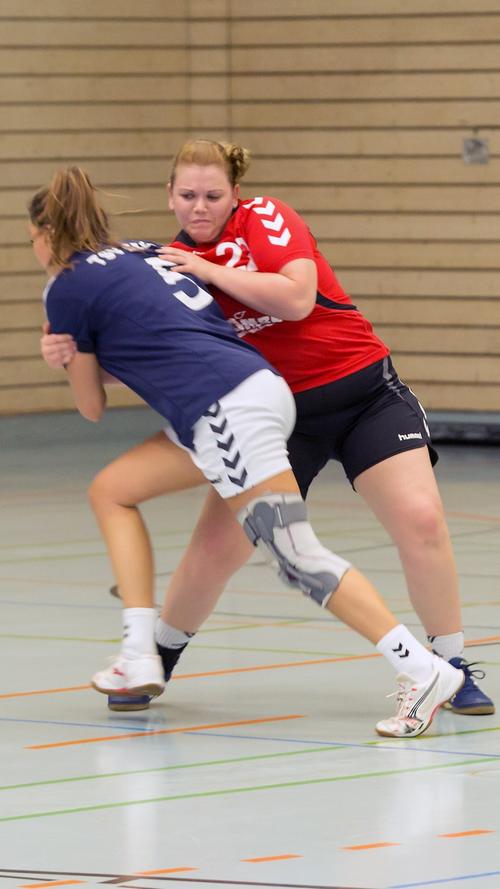 Steiner Handballerinnen wahren weiße Weste gegen Altenberg