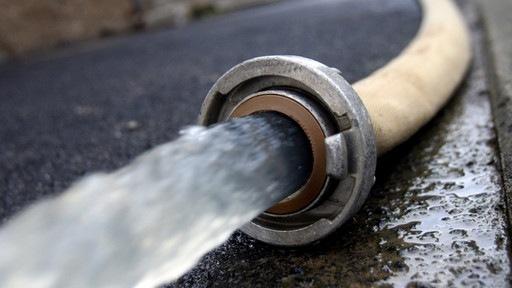 Wasserrohrbrüche kosten die Treuchtlinger Stadtwerke regelmäßig Nerven – und viel Geld.
Wasserrohrbrüche kosten die Treuchtlinger Stadtwerke regelmäßig Nerven – und viel Geld.