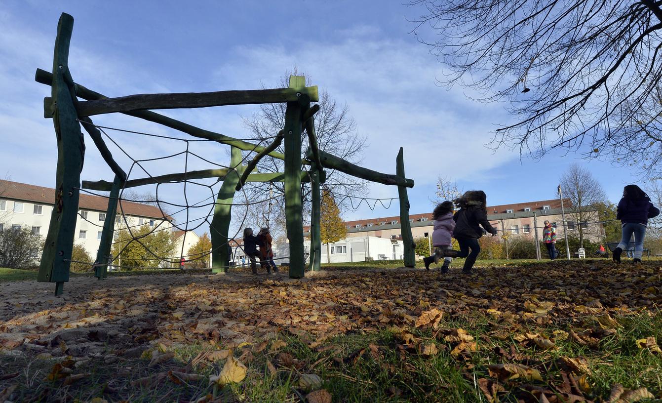 Macht die Stadt Erlangen einen schönen Spielplatz platt? 