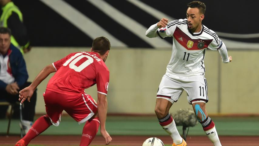 Ein Fußball-Krimi war das EM-Qualifikationsspiel zwischen Deutschland und Gibraltar wahrlich nicht. Das DFB-Team dominierte in Nürnberg nach Belieben und fuhr am Ende einen verdienten Sieg ein. Wir haben die Bilder.