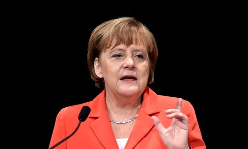 17. November 2014 : Merkels Vieraugengespräch mit Putin auf dem G20-Gipfel in Brisbane war für die Kanzlerin nicht ergiebig. Die Bundeskanzlerin kritisiert den russischen Präsidenten und unterstellt ihm Völkerrechtsbruch.