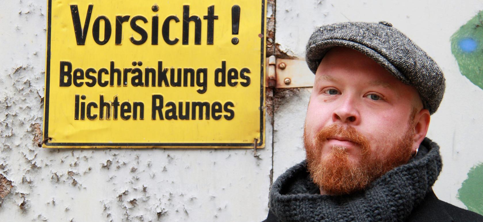 Tibor Baumann finanziert sein Buch über Crowdfunding. Tibor Baumann finanziert sein Buch über Crowdfunding.