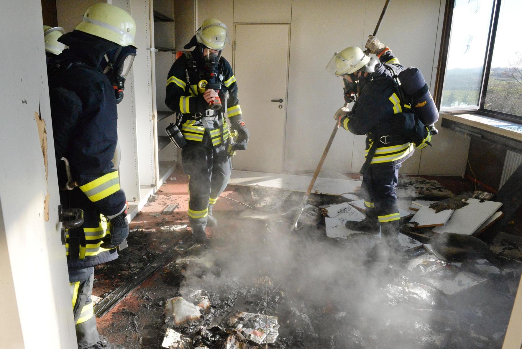 Feuer in ehemaliger Eltersdorfer Chemiefabrik 