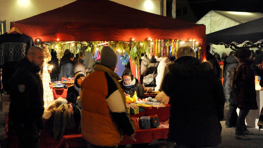Der 19. Benefiz-Queckenmarkt lockte nach Erlangen 