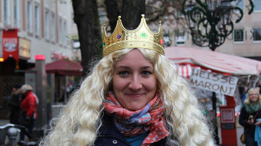 Ana Vodnic (22) wurde auch gleich zu unserem Christkind des Tages gekürt: "Ich mag diese Stadt wirklich sehr. Schade nur, dass es so kalt ist."