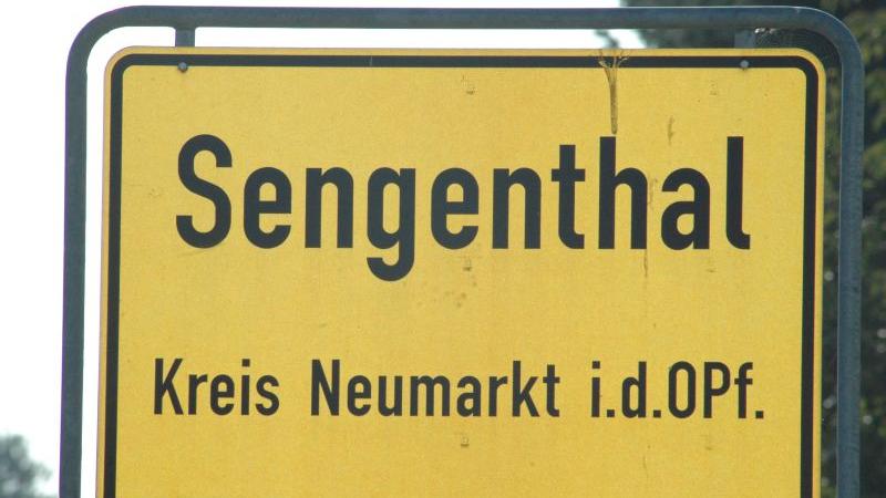 Ortsschild Sengenthal
Ortsschild Sengenthal