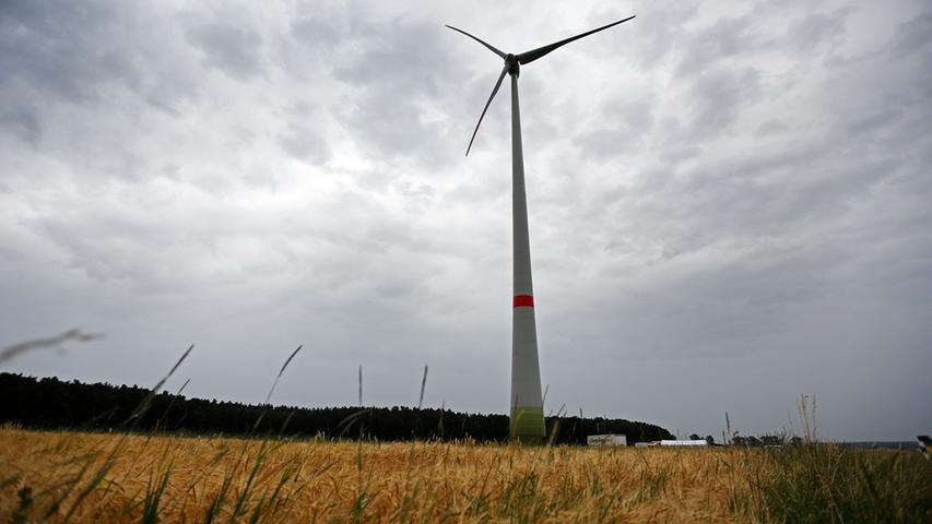 Die Energiewende geht weiter: Viel gestritten wird im Jahr 2014 um Windkraft und Stromtrassen auch zwischen Aisch und Aurach.
